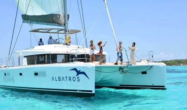 Catamarán a Isla Mujeres