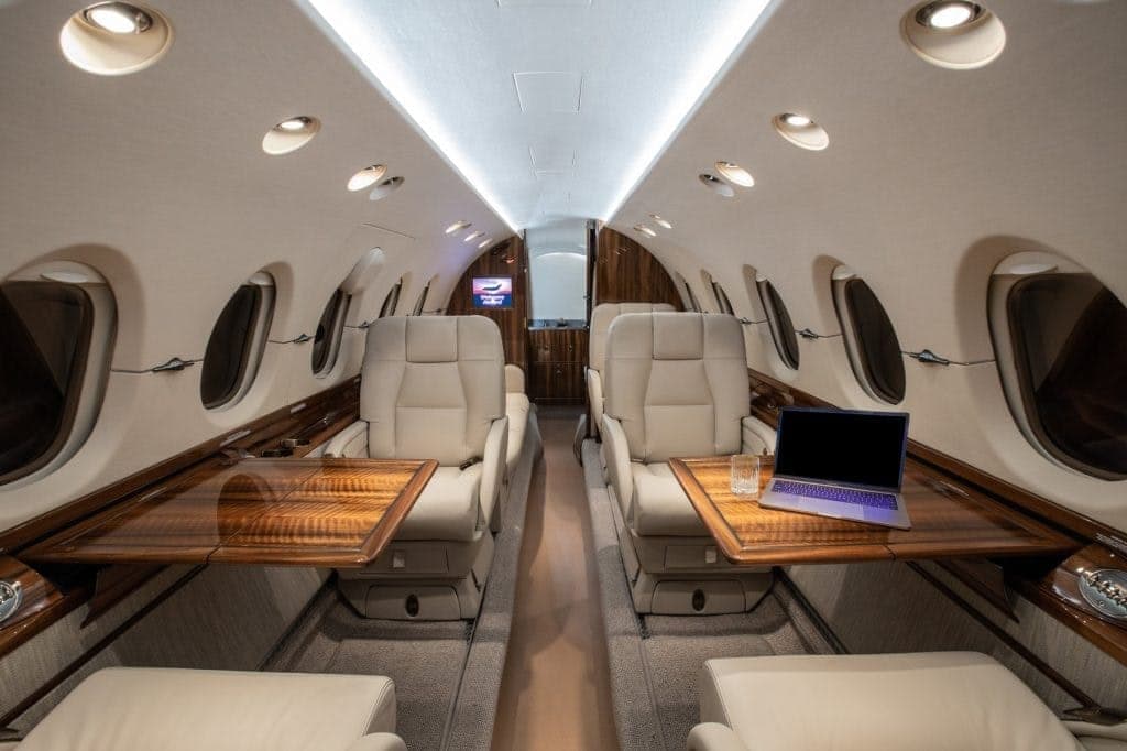 Hawker 800