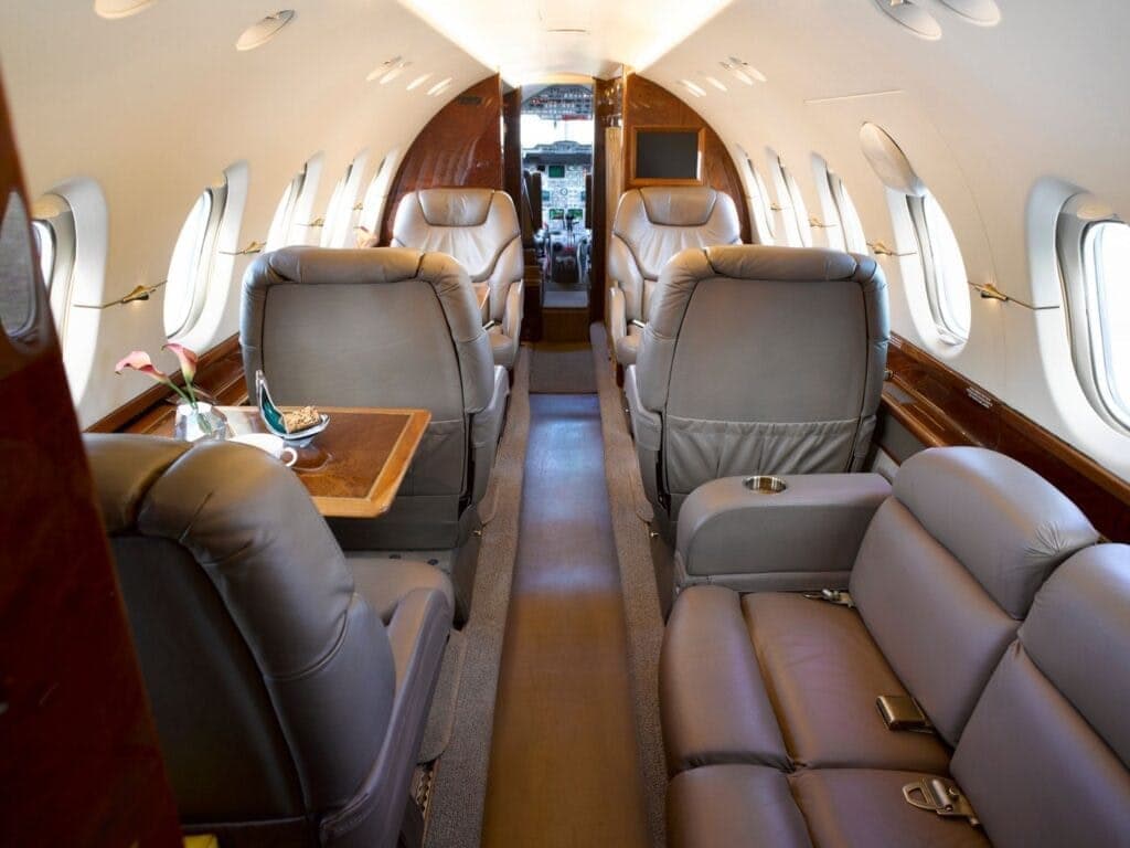 Hawker 800