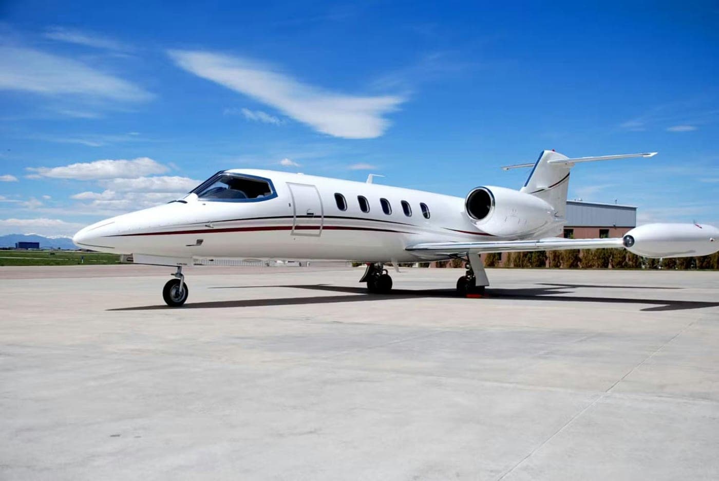 Learjet 35