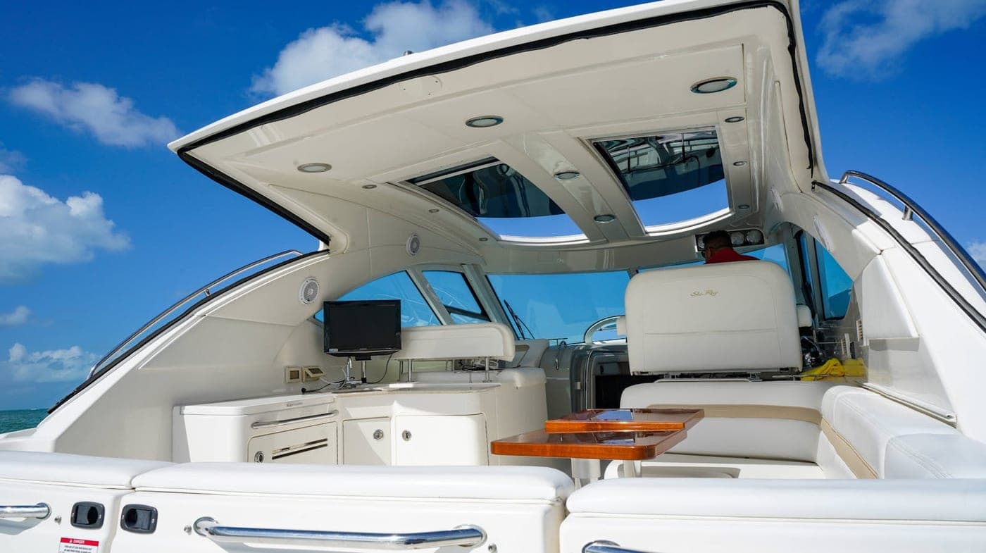Sea Ray 47