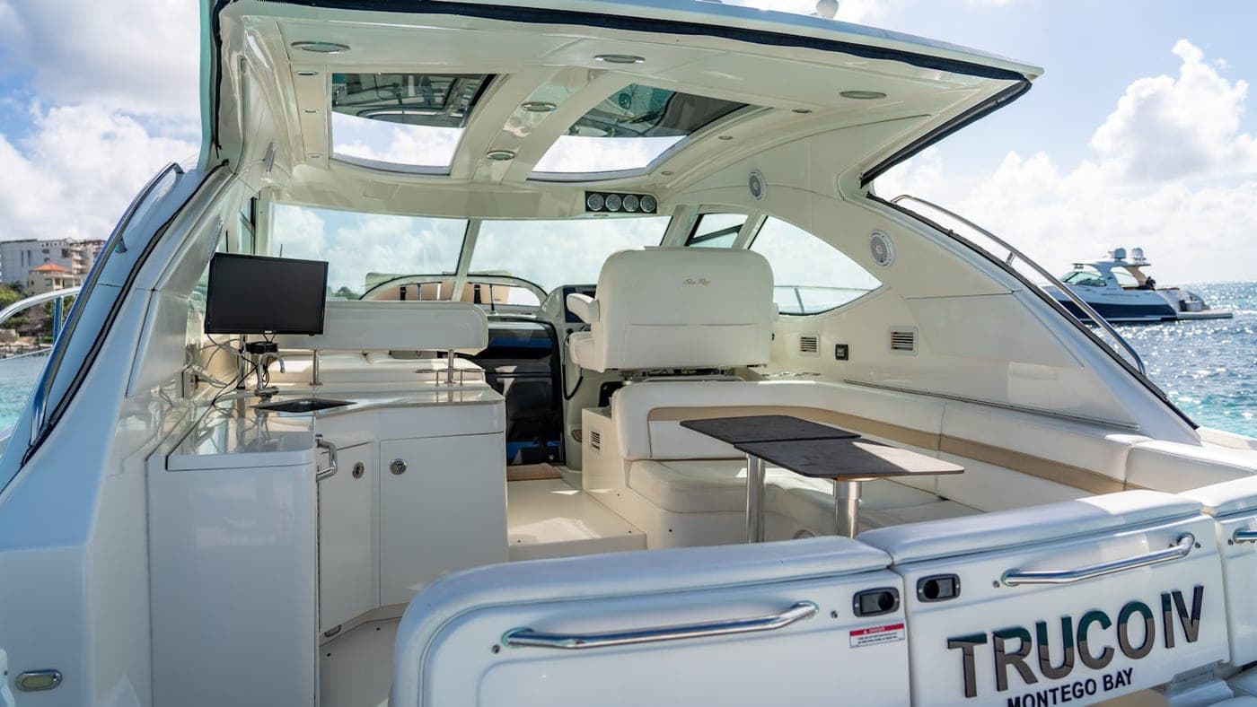 Sea Ray 47